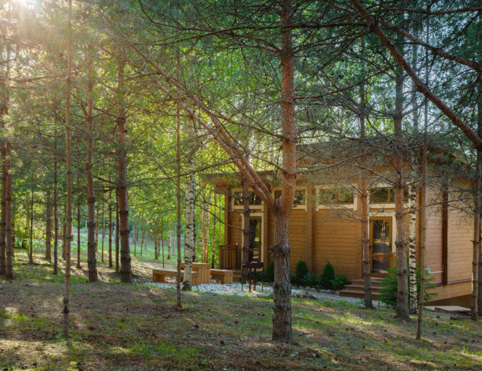 Коттедж улучшенный с 3 односпальными и 1 двуспальной кроватью (с завтраком, мансарда) - База отдыха «Валдайский теннисный клуб»