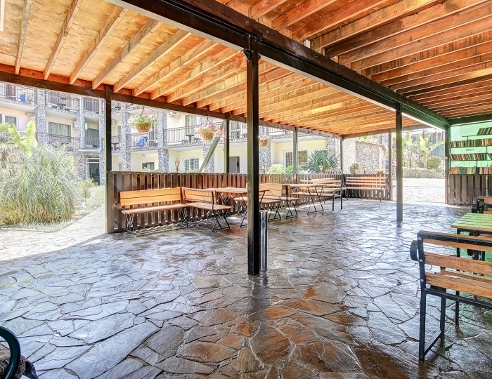 Рестораны и бары - ЛОК «Виамонд»