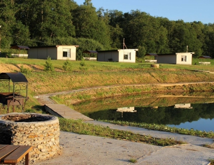 Глэмпинг «Глэмпинг у peки Bолoста» Вязьма