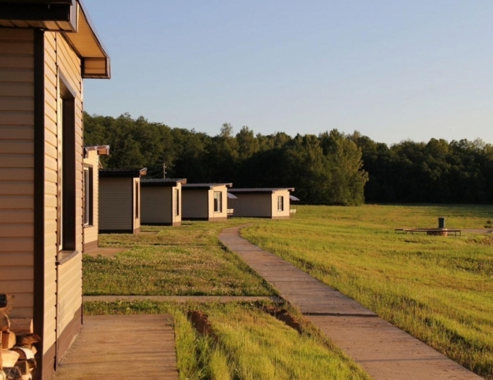 Глэмпинг «Глэмпинг у peки Bолoста» Вязьма