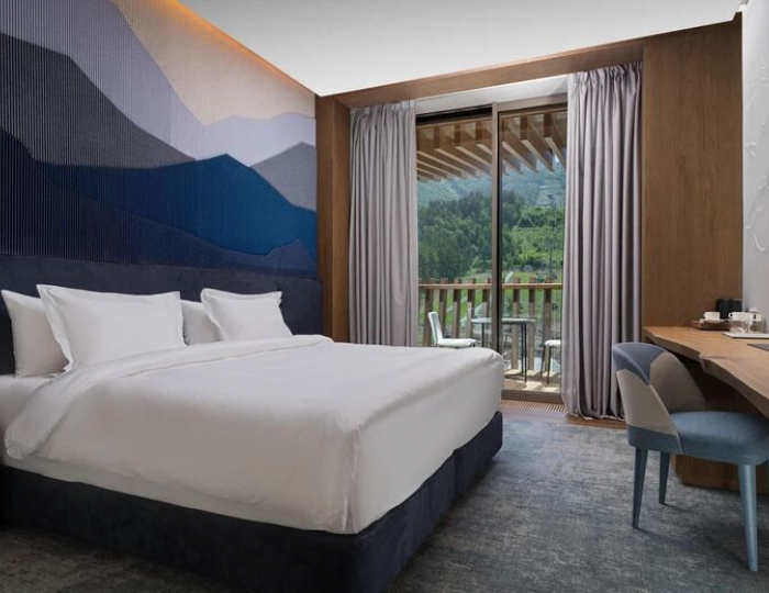 делюкс с видом на горы и двуспальной кроватью - База отдыха «Манжерок 5 звезд» Манжерок