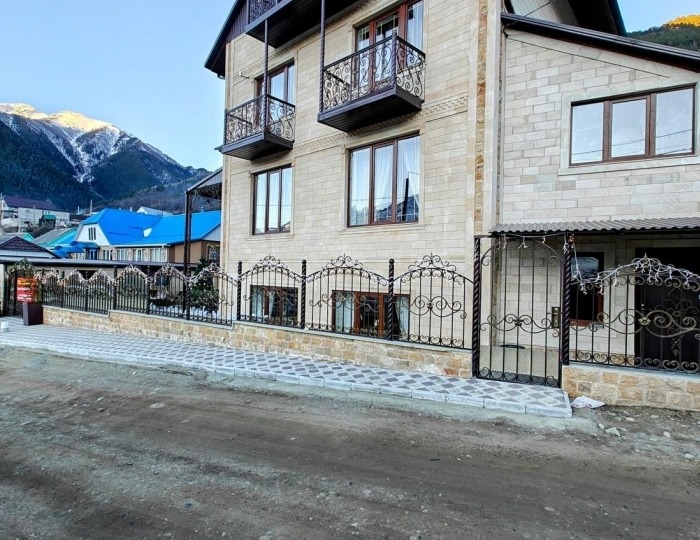 Гостевой дом Golden House / Голден Хаус Теберда