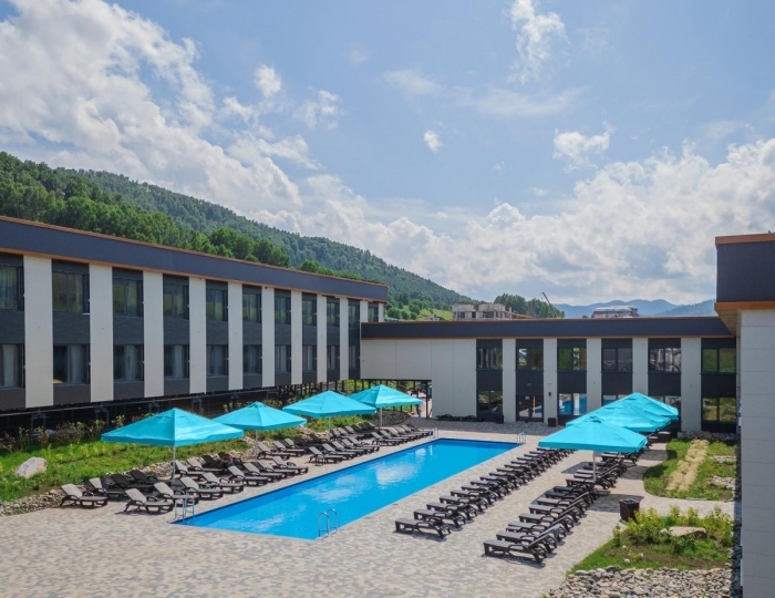 Отель «Среди Гор» Айский