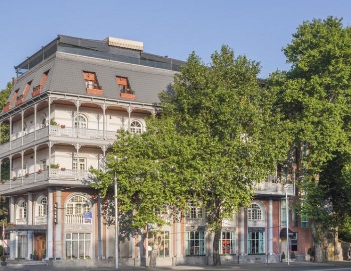 Отель «River Side Tbilisi» Тбилиси