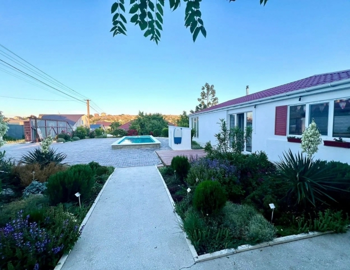 Гостевой дом Villa White / Вилла Вайт Щёлкино