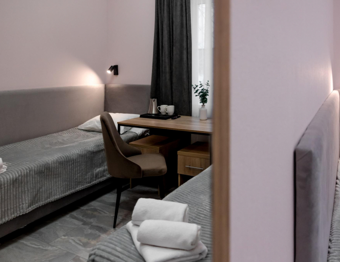 2-местный номер стандарт с 2 односпальными кроватями - Отель «ДУБос» Дубна