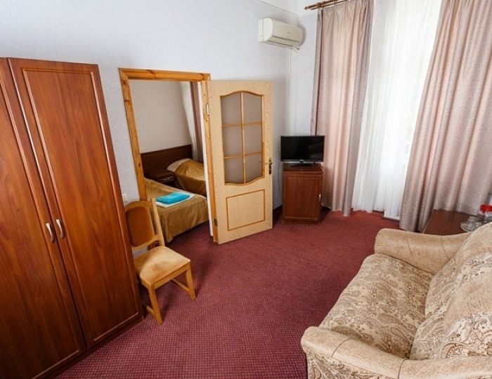 2-х местный 2-х комнатный «Улучшенный» - Санаторий «Центр-Союз» Ессентуки
