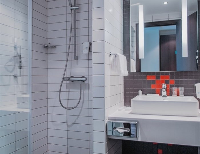 Стандартный номер с одной большой кроватью - Гостиница Piter Inn / Питер Инн