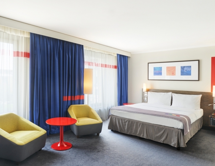 Стандартный номер с одной большой кроватью - Гостиница Piter Inn / Питер Инн