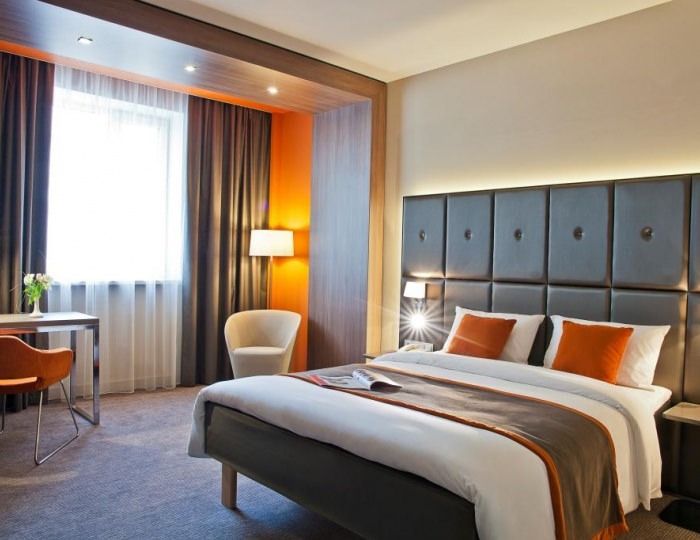 Номер стандарт с 1 двуспальной кроватью - Отель Mercure Тюмень Центр / Меркюр Тюмень Центр