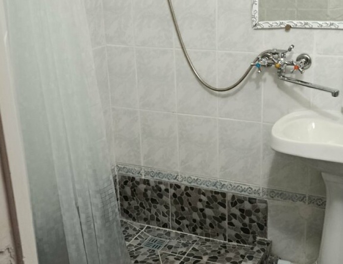 Двухместный номер с 1 кроватью и собственной ванной комнатой - Отель «Апгрейд» Ставрополь