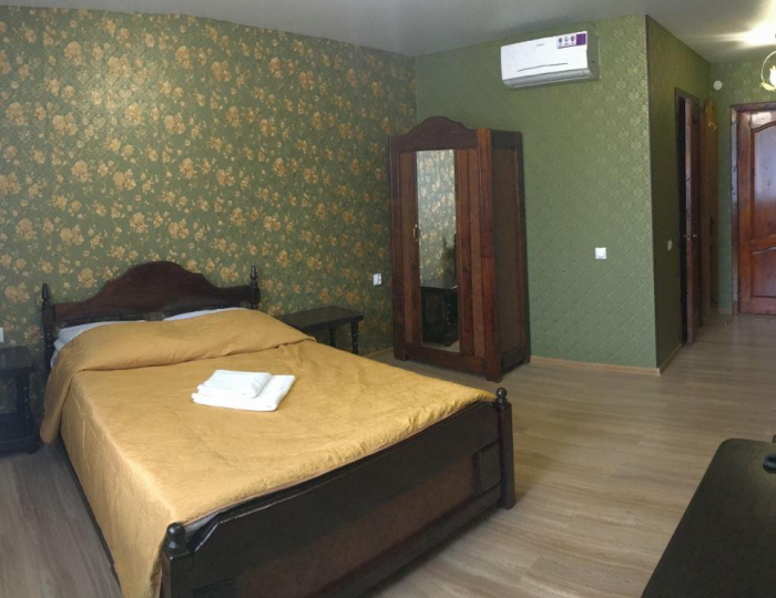 Номер улучшенный с 1 двуспальной кроватью (с завтраком) - Отель «Держава» Смоленск