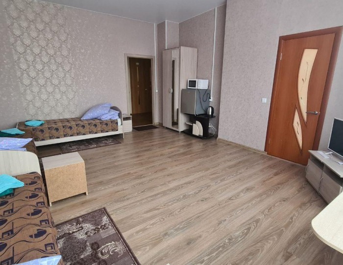 Номер люкс с 4 односпальными кроватями - Отель «ЭкономЪ» Каменск-Уральский