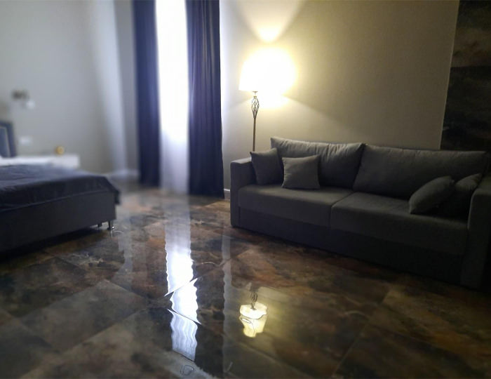 2-комнатный номер люкс президентский с 1 двуспальной кроватью - Отель «В теме» Самара