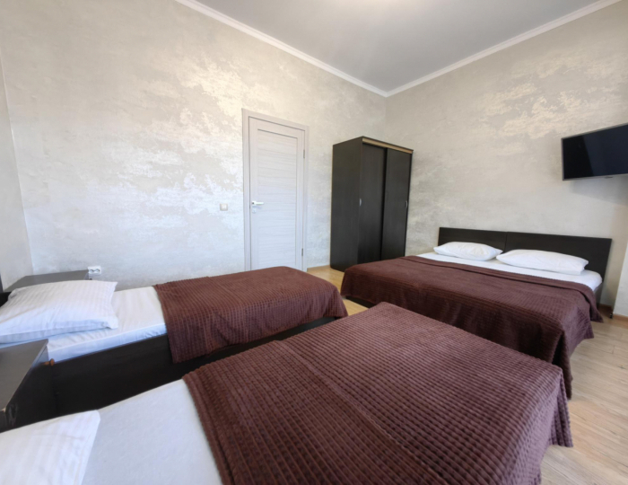 4-местный номер эконом (мансарда) - Гостевой дом «Ух ты, мы вышли из Бухты» Сириус