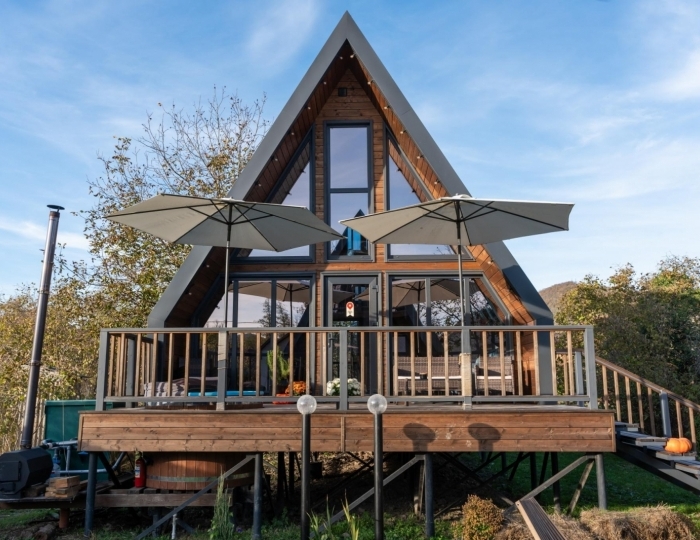 Глэмпинг Leo Land Glamping / Лео Ленд Глэмпинг Береговое