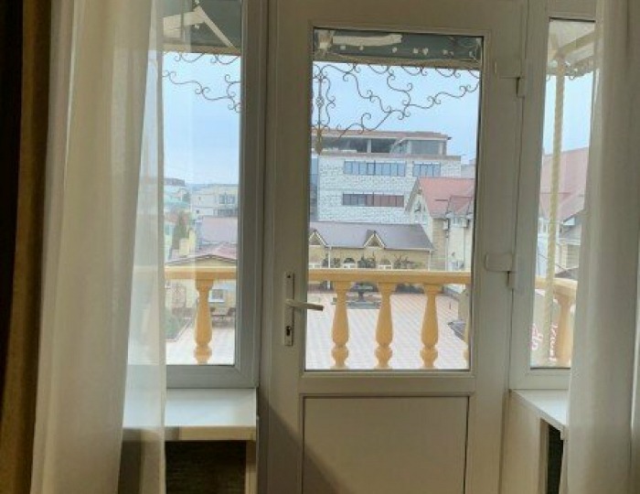 Полулюкс с балконом - Отель «Снежная Королева» Черкесск