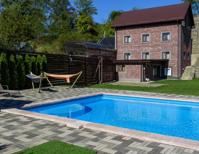 Вилла «с бассейном» Краснооктябрьский