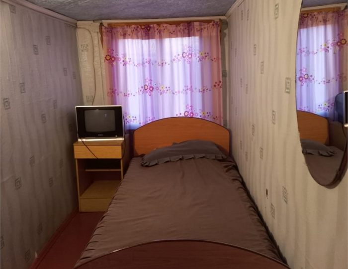 Номер туркласс в мансарде одноместный №2-2 - Пляжный городок «Соль» Жемчужный
