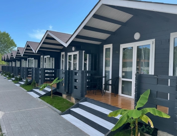 Коттеджный комплекс «Ugolёk Eco Village / Уголёк Эко Вилладж» Пицунда