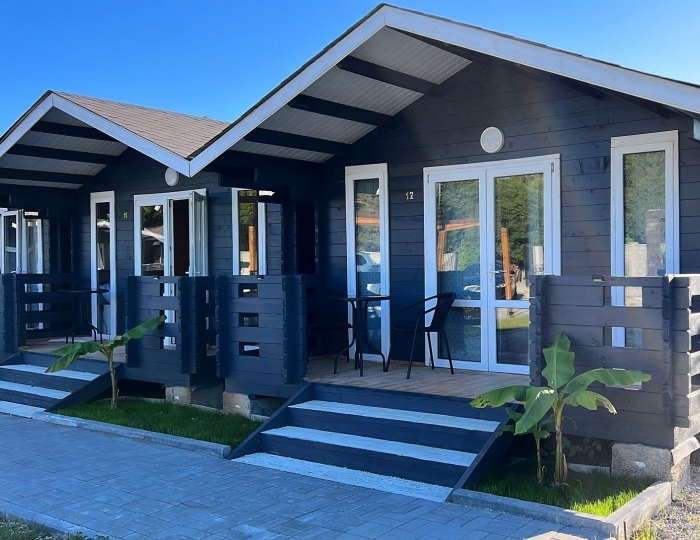 Коттеджный комплекс «Ugolёk Eco Village / Уголёк Эко Вилладж» Пицунда