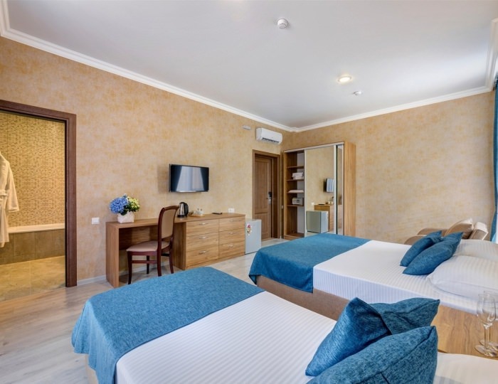 Комфорт 3х-местный без вида - Отель «Атлас» Геленджик