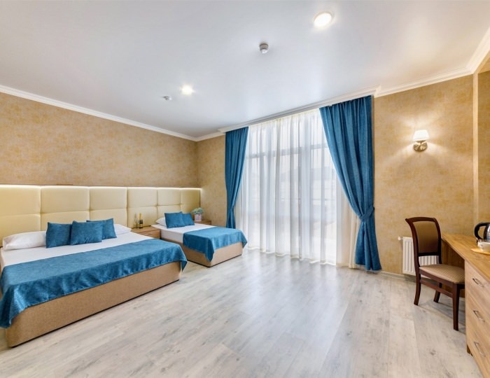 Комфорт 3х-местный с видом на город - Отель «Атлас» Геленджик