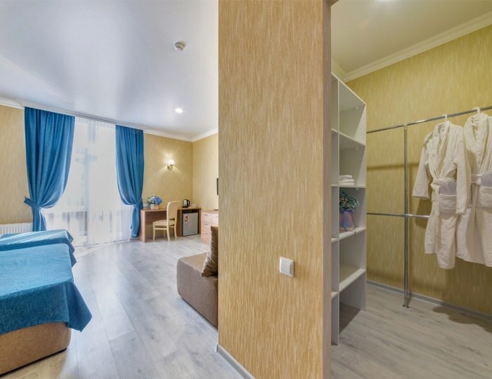 Семейный комфорт с видом на город - Отель «Атлас» Геленджик