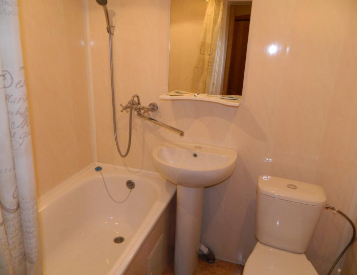 Первой категории Single - Отель «Салют» Орел