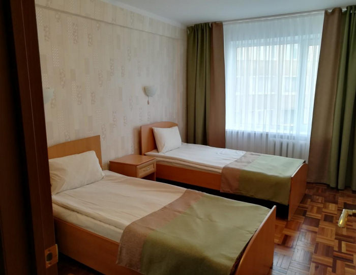 Второй категории Стандарт с четырьмя односпальными кроватями - Отель «Салют» Орел