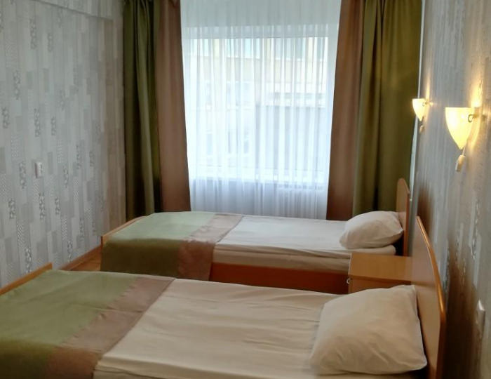 Второй категории Стандарт с четырьмя односпальными кроватями - Отель «Салют» Орел