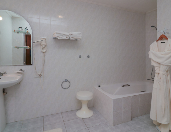 Джуниор сюит 2-мест,2-комн с мини-кухней №435 - Санаторий «Введенское» (бывш. «Звенигород» Мэрии Москвы)