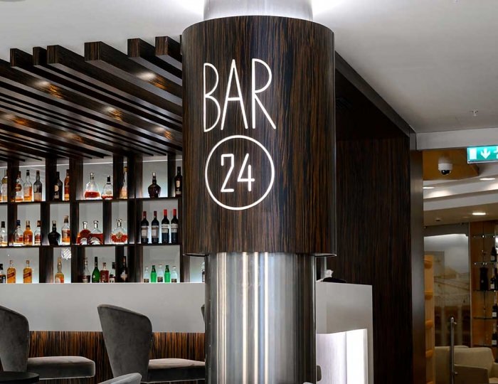 Bar 24 - Отель Plaza Garden Moscow WTC (Плаза Гарден) ex. Краун Плаза
