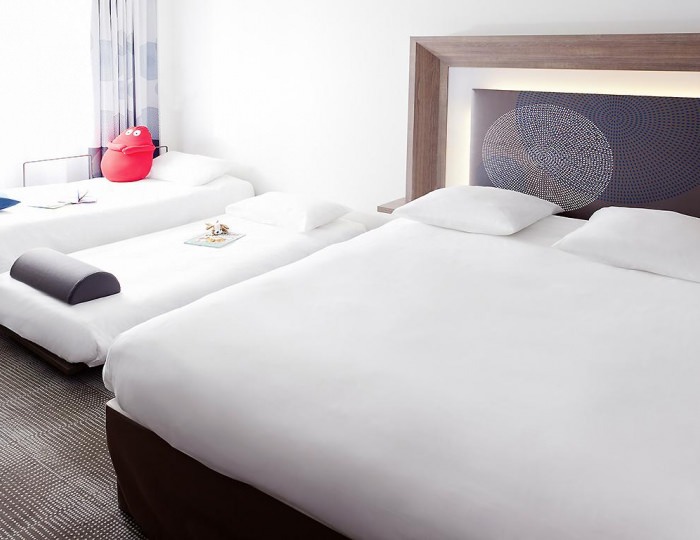 Номер стандарт семейный с 1 двуспальной кроватью - Отель Novotel Krasnoyarsk Center / Новотель Красноярск Центр