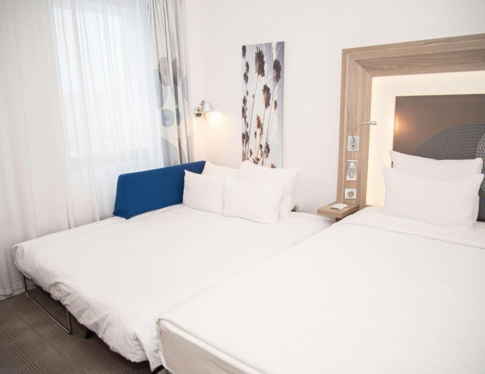 Номер стандарт семейный с 1 двуспальной кроватью - Отель Novotel Krasnoyarsk Center / Новотель Красноярск Центр
