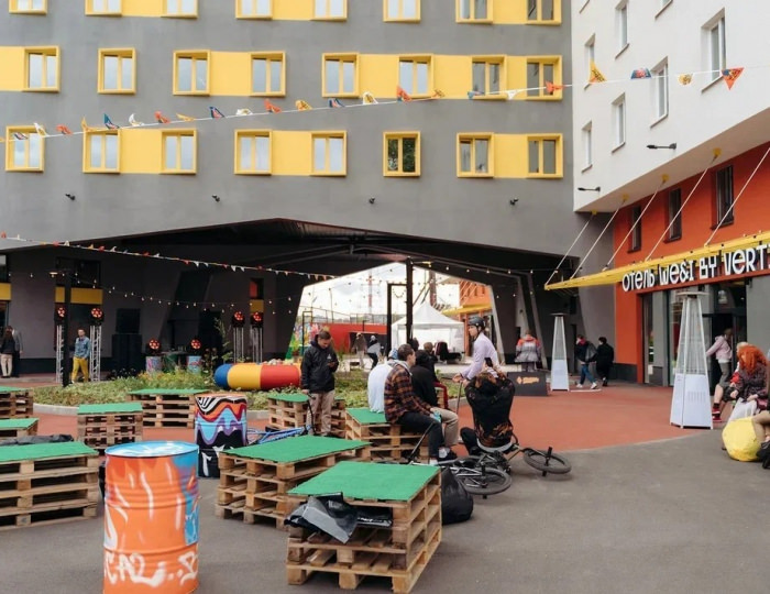 Отель We & I by Vertical / Вертикаль