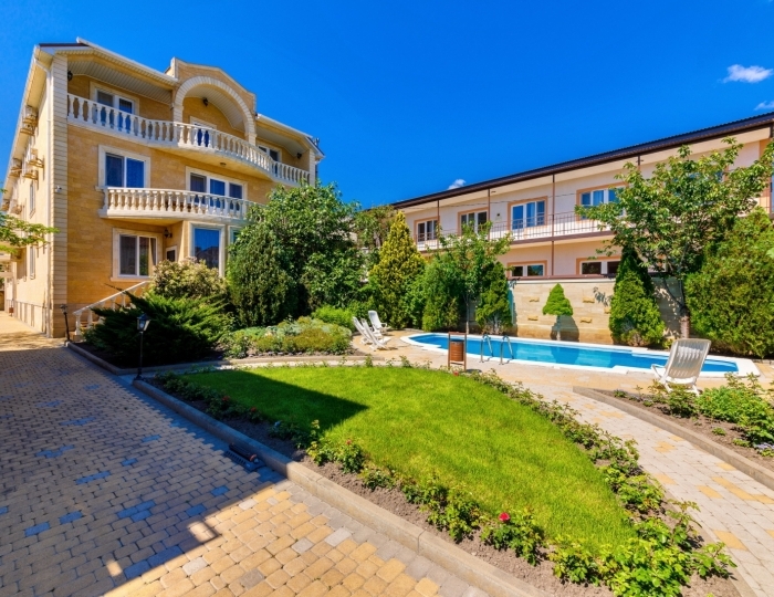 Отель «Белая лебедь» Геленджик