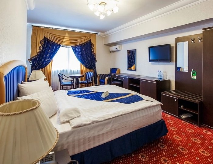 Студио - Отель Moscow Holiday Hotel / Москоу Холидей