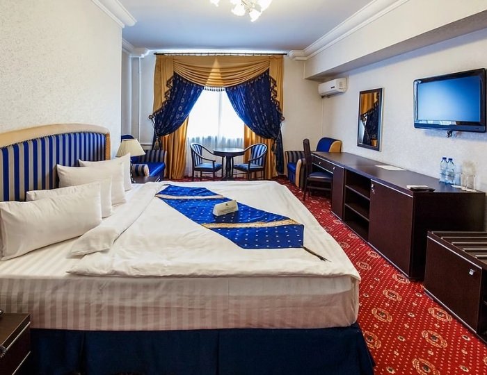 Студио - Отель Moscow Holiday Hotel / Москоу Холидей