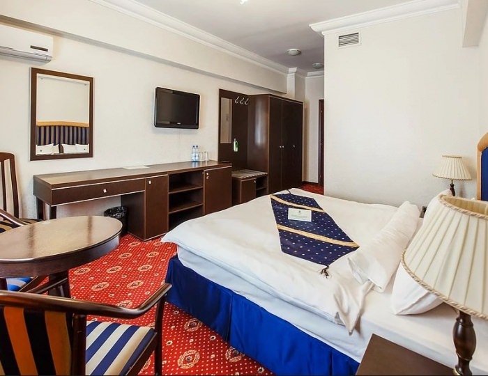 Бизнес - Отель Moscow Holiday Hotel / Москоу Холидей