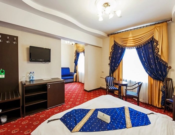 Делюкс - Отель Moscow Holiday Hotel / Москоу Холидей