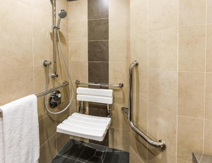 Номер стандарт для людей с ограниченными возможностями - Отель DoubleTree by Hilton Tyumen / Даблтри Хилтон Тюмень