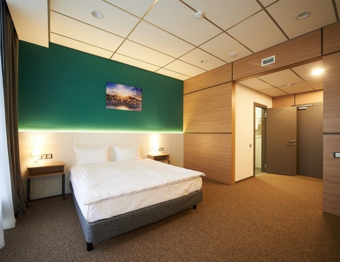 Стандарт с одной большой кроватью - Urban Hotel / Урбан Отель Омск