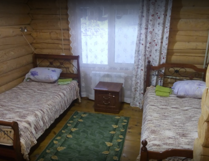 Коттедж стандарт с 1 односпальной и 3 двуспальными кроватями - База отдыха «Алёнушка» Онега