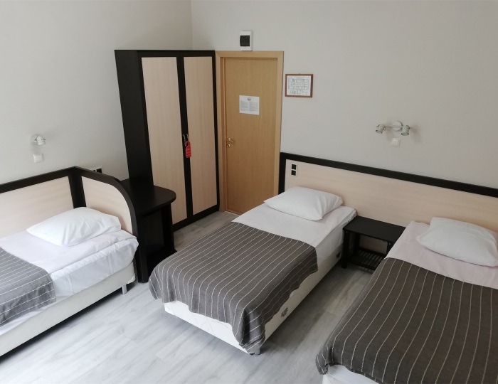 Трехместный номер категории «стандарт» - Гостиница «Транзит» Псков