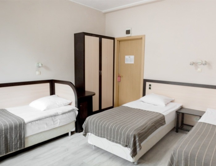 Трехместный номер категории «стандарт» - Гостиница «Транзит» Псков