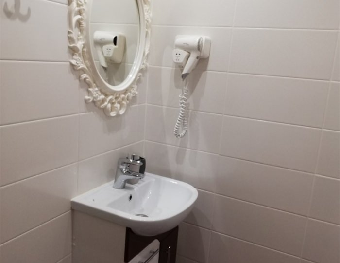 Трехместный номер категории «стандарт» - Гостиница «Транзит» Псков