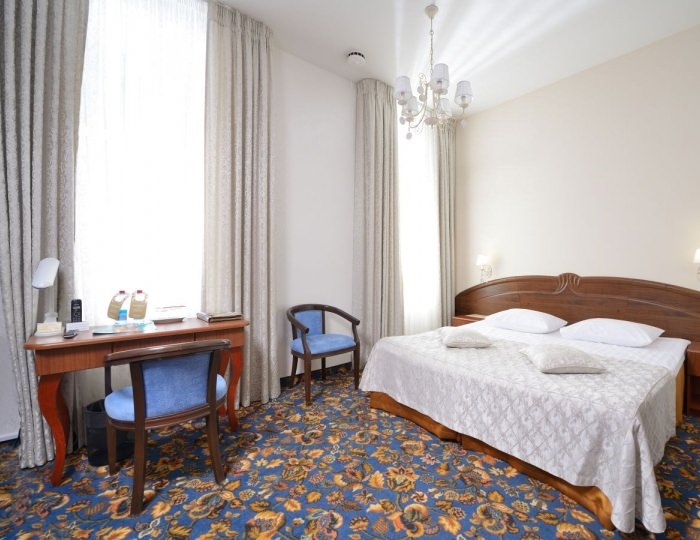 Джуниор сюит, с видом на город - Отель Cronwell Inn / Кронвелл Инн Стремянная