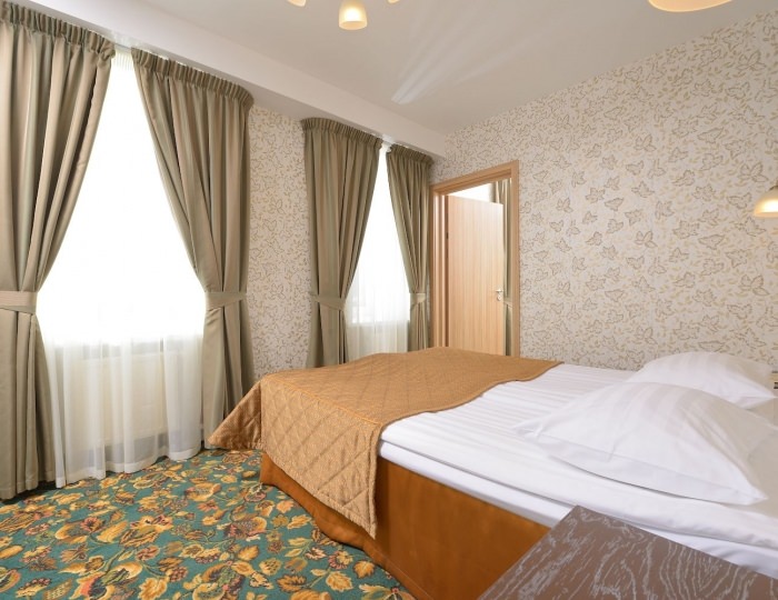 Двухкомнатный семейный номер Комфорт - Отель Cronwell Inn / Кронвелл Инн Стремянная