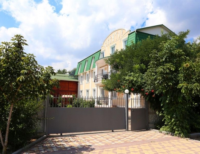 Отель «Экватор» Береговое